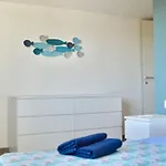 Olas, 500m From The Sea With Private Pool 度假居