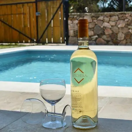 Olas, 500m From The Sea With Private Pool Semesterbostad Agrustos