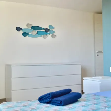 Olas, 500m From The Sea With Private Pool Semesterbostad