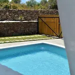 Olas, 500m From The Sea With Private Pool *
