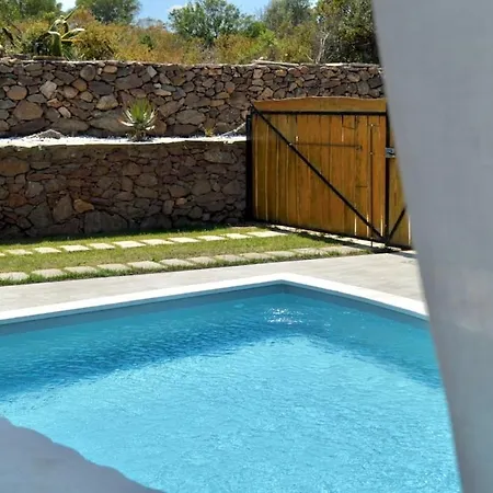 Olas, 500m From The Sea With Private Pool *