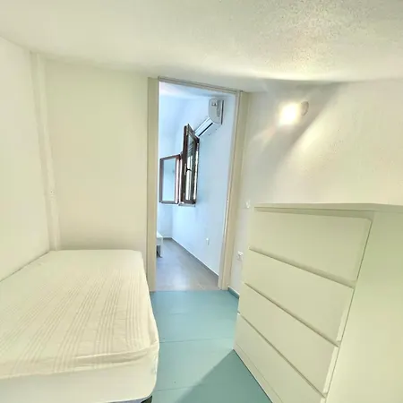 Olas, 500m From The Sea With Private Pool Agrustos