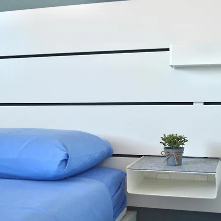 Olas, 500m From The Sea With Private Pool *