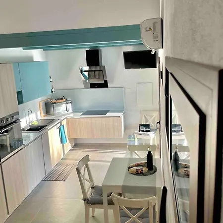 Olas, 500m From The Sea With Private Pool