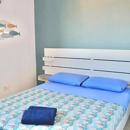 Hébergement de vacances Olas, 500m From The Sea With Private Pool Agrustos