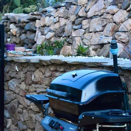 Olas, 500m From The Sea With Private Pool *