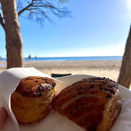 Olas, 500m From The Sea With Private Pool Hébergement de vacances *