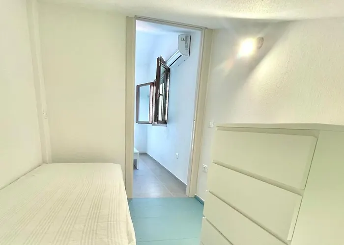 Olas, 500m From The Sea With Private Pool Agrustos